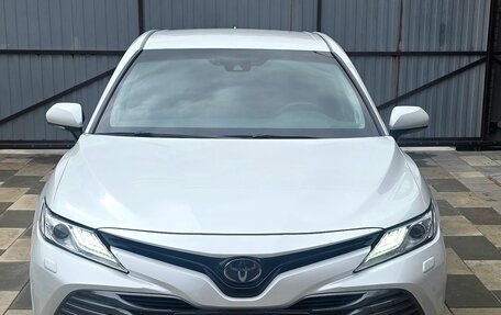 Toyota Camry, 2019 год, 2 850 000 рублей, 4 фотография