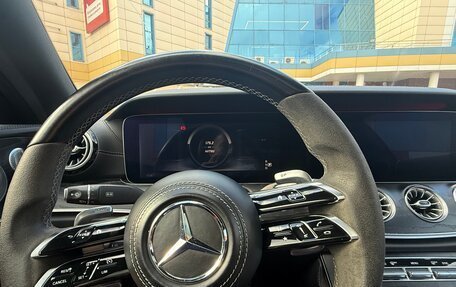 Mercedes-Benz E-Класс, 2017 год, 3 750 000 рублей, 10 фотография