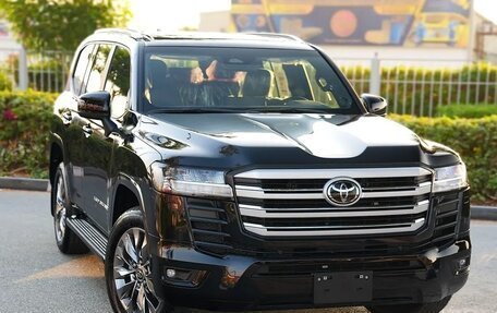 Toyota Land Cruiser, 2026 год, 12 300 000 рублей, 1 фотография