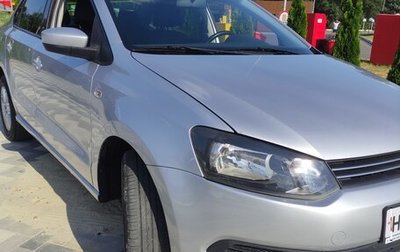 Volkswagen Polo VI (EU Market), 2013 год, 690 000 рублей, 1 фотография