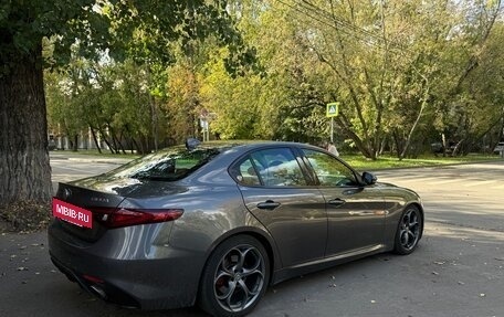 Alfa Romeo Giulia II, 2017 год, 2 650 000 рублей, 7 фотография