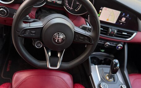 Alfa Romeo Giulia II, 2017 год, 2 650 000 рублей, 10 фотография