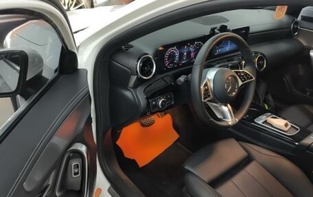 Mercedes-Benz A-Класс, 2022 год, 2 300 000 рублей, 11 фотография