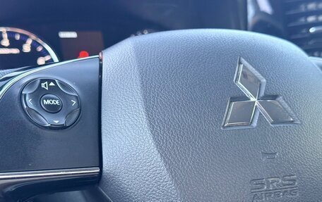 Mitsubishi Outlander III рестайлинг 3, 2016 год, 1 450 000 рублей, 10 фотография