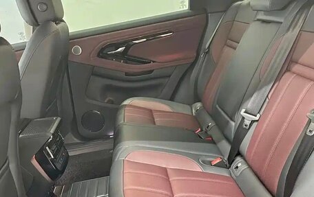 Land Rover Range Rover Evoque II, 2024 год, 4 987 689 рублей, 12 фотография