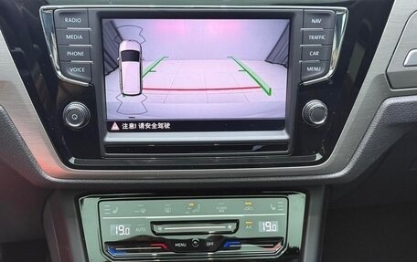 Volkswagen Touran III, 2023 год, 1 520 000 рублей, 15 фотография