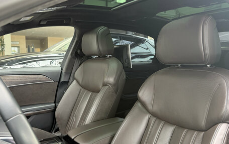 Audi A8, 2018 год, 5 800 000 рублей, 22 фотография