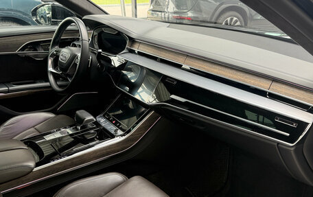 Audi A8, 2018 год, 5 800 000 рублей, 25 фотография