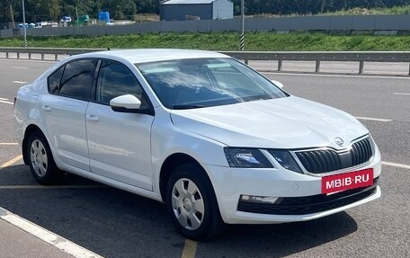 Skoda Octavia, 2020 год, 890 000 рублей, 3 фотография