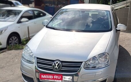 Volkswagen Jetta VI, 2008 год, 815 000 рублей, 2 фотография