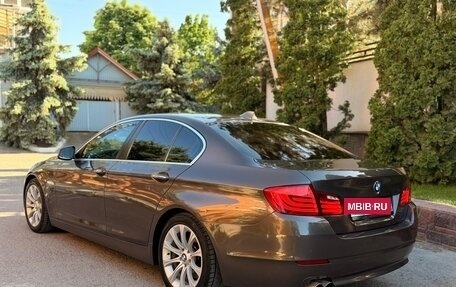 BMW 5 серия, 2010 год, 1 650 000 рублей, 3 фотография