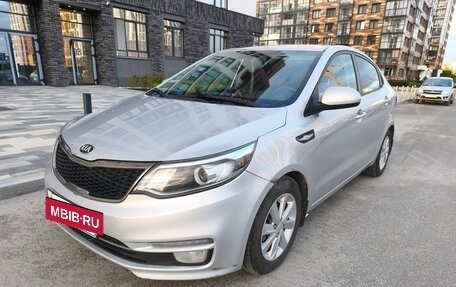 KIA Rio III рестайлинг, 2016 год, 950 000 рублей, 2 фотография