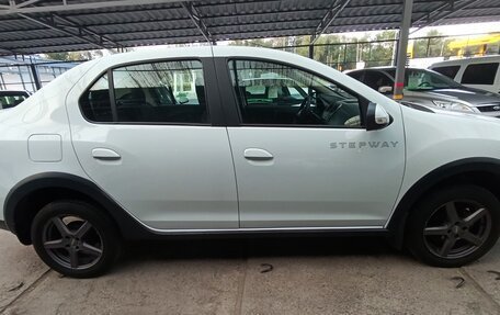Renault Logan II, 2019 год, 790 000 рублей, 4 фотография