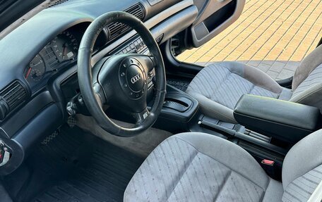 Audi A4, 1996 год, 300 000 рублей, 8 фотография