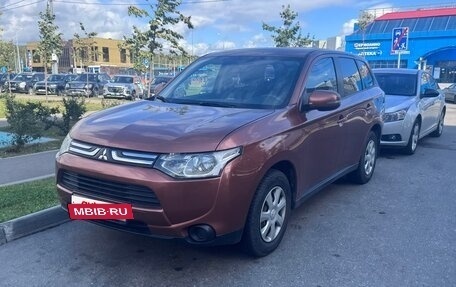Mitsubishi Outlander III рестайлинг 3, 2012 год, 1 050 000 рублей, 5 фотография