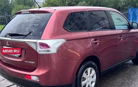 Mitsubishi Outlander III рестайлинг 3, 2012 год, 1 050 000 рублей, 11 фотография