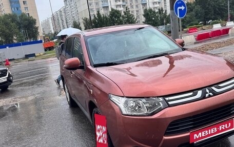 Mitsubishi Outlander III рестайлинг 3, 2012 год, 1 050 000 рублей, 9 фотография