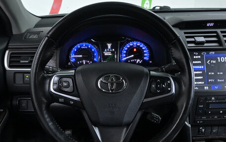 Toyota Camry, 2017 год, 2 320 000 рублей, 10 фотография