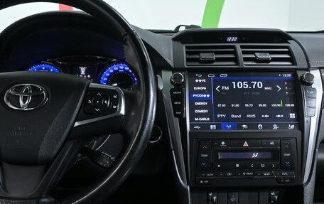 Toyota Camry, 2017 год, 2 320 000 рублей, 11 фотография