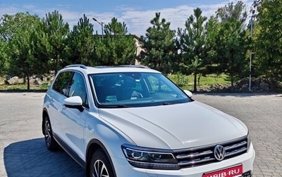 Volkswagen Tiguan II, 2019 год, 2 450 000 рублей, 1 фотография