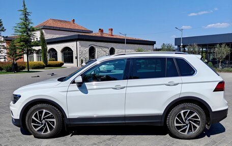 Volkswagen Tiguan II, 2019 год, 2 450 000 рублей, 7 фотография