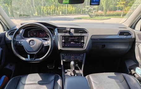 Volkswagen Tiguan II, 2019 год, 2 450 000 рублей, 9 фотография