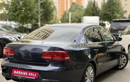 Volkswagen Passat B7, 2011 год, 800 000 рублей, 3 фотография