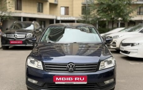 Volkswagen Passat B7, 2011 год, 800 000 рублей, 7 фотография