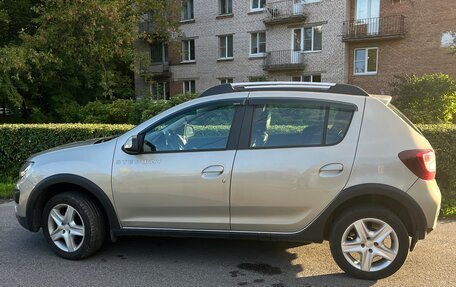 Renault Sandero II рестайлинг, 2017 год, 1 000 000 рублей, 4 фотография