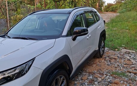 Toyota RAV4, 2024 год, 3 950 000 рублей, 13 фотография