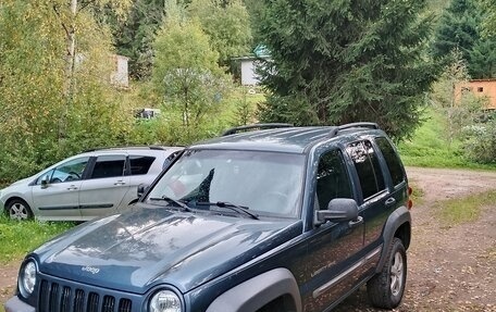 Jeep Liberty (North America) I, 2002 год, 580 000 рублей, 2 фотография