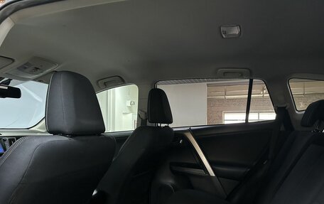 Toyota RAV4, 2017 год, 2 149 000 рублей, 12 фотография