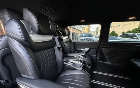 Mercedes-Benz V-Класс, 2018 год, 4 990 000 рублей, 18 фотография