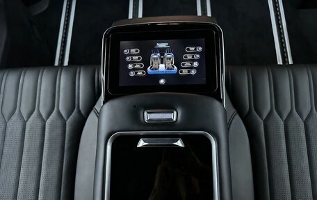 Mercedes-Benz V-Класс, 2018 год, 4 990 000 рублей, 25 фотография