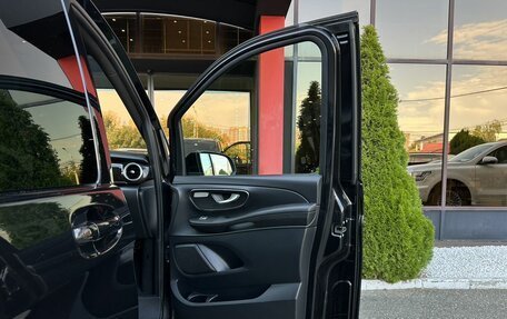 Mercedes-Benz V-Класс, 2018 год, 4 990 000 рублей, 30 фотография