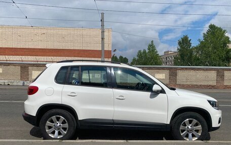 Volkswagen Tiguan I, 2013 год, 999 000 рублей, 2 фотография