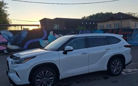 Toyota Highlander, 2021 год, 4 300 000 рублей, 4 фотография