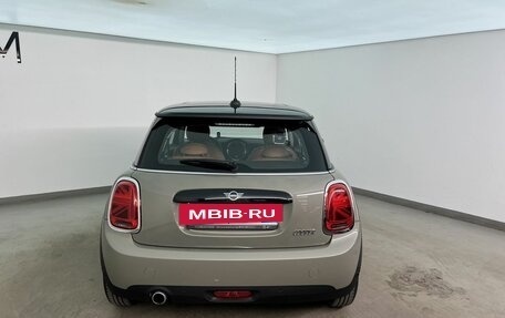 MINI Hatch, 2018 год, 1 770 000 рублей, 4 фотография