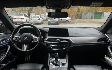 BMW 5 серия, 2017 год, 3 590 000 рублей, 10 фотография