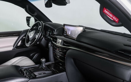 Lexus LX III, 2018 год, 7 800 000 рублей, 10 фотография