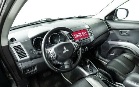 Mitsubishi Outlander III рестайлинг 3, 2012 год, 600 000 рублей, 11 фотография