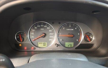 Volvo V40 I, 2004 год, 250 000 рублей, 6 фотография