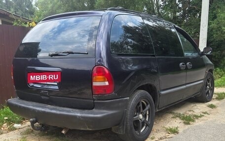 Chrysler Voyager III, 1997 год, 197 000 рублей, 8 фотография