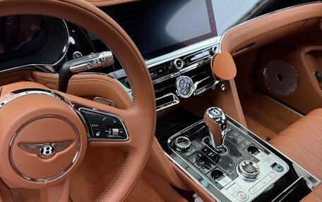 Bentley Flying Spur, 2021 год, 24 000 000 рублей, 5 фотография