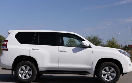 Toyota Land Cruiser Prado 150 рестайлинг 2, 2015 год, 3 296 800 рублей, 4 фотография
