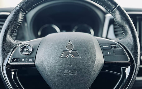 Mitsubishi Outlander III рестайлинг 3, 2021 год, 2 250 000 рублей, 18 фотография