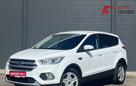 Ford Kuga III, 2018 год, 1 590 000 рублей, 1 фотография