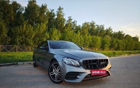 Mercedes-Benz E-Класс, 2017 год, 3 300 000 рублей, 1 фотография