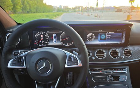 Mercedes-Benz E-Класс, 2017 год, 3 300 000 рублей, 12 фотография