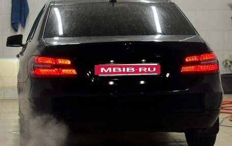 Mercedes-Benz E-Класс, 2012 год, 1 500 000 рублей, 3 фотография